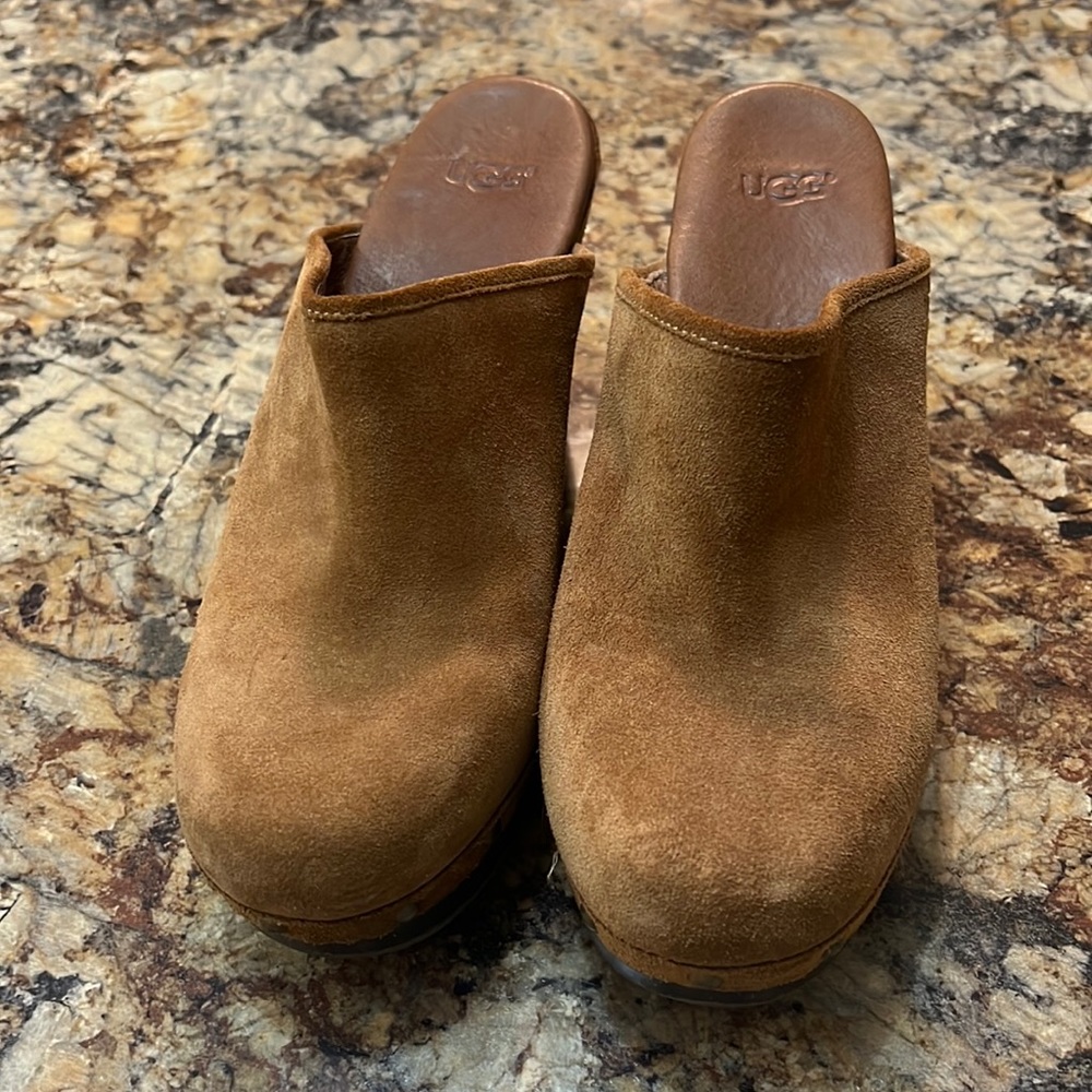 Ugg Clogs